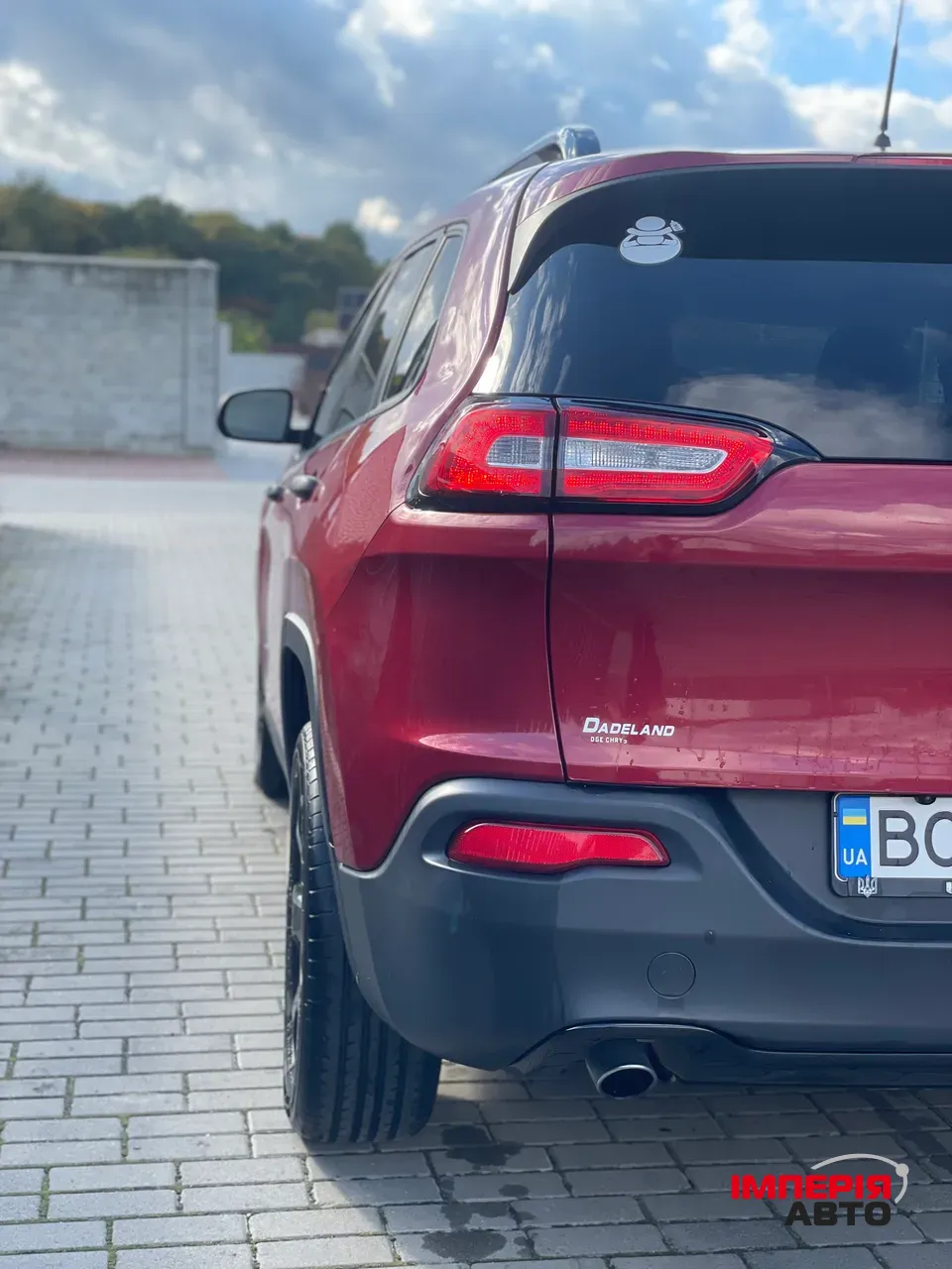 Jeep Cherokee - фото 12