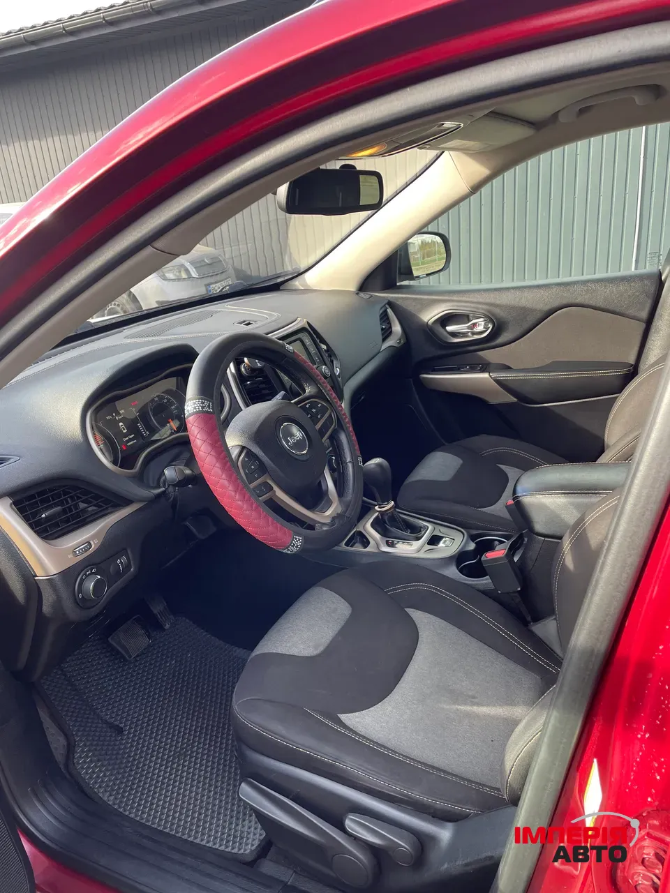 Jeep Cherokee - фото 19