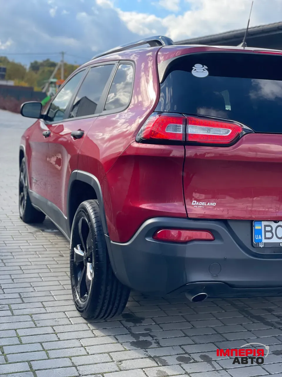 Jeep Cherokee - фото 6