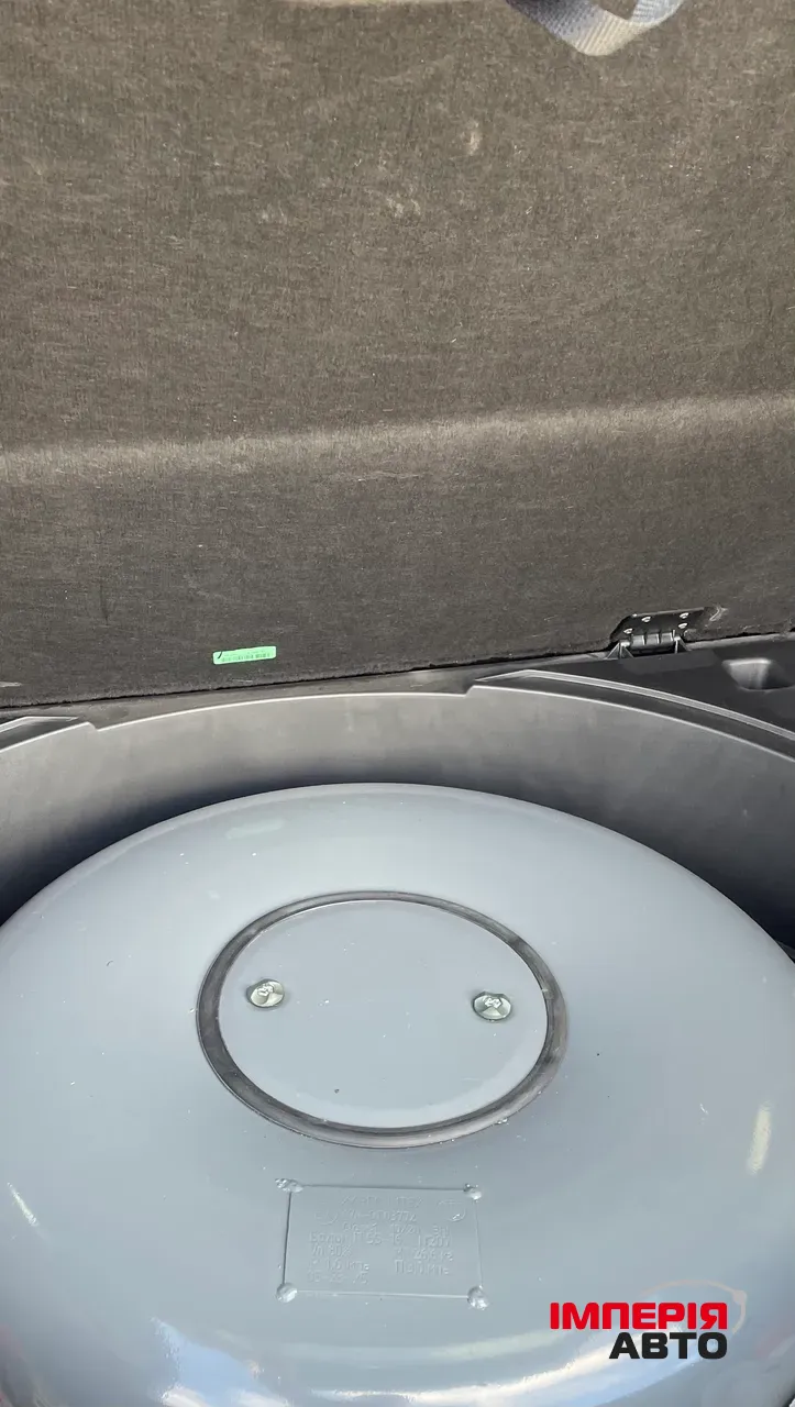 Jeep Cherokee - фото 11