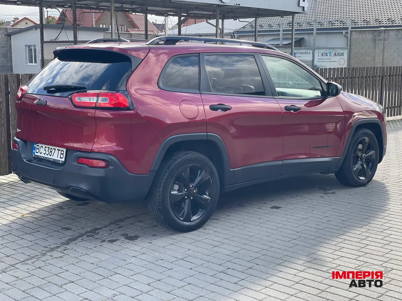 Jeep Cherokee - фото 10