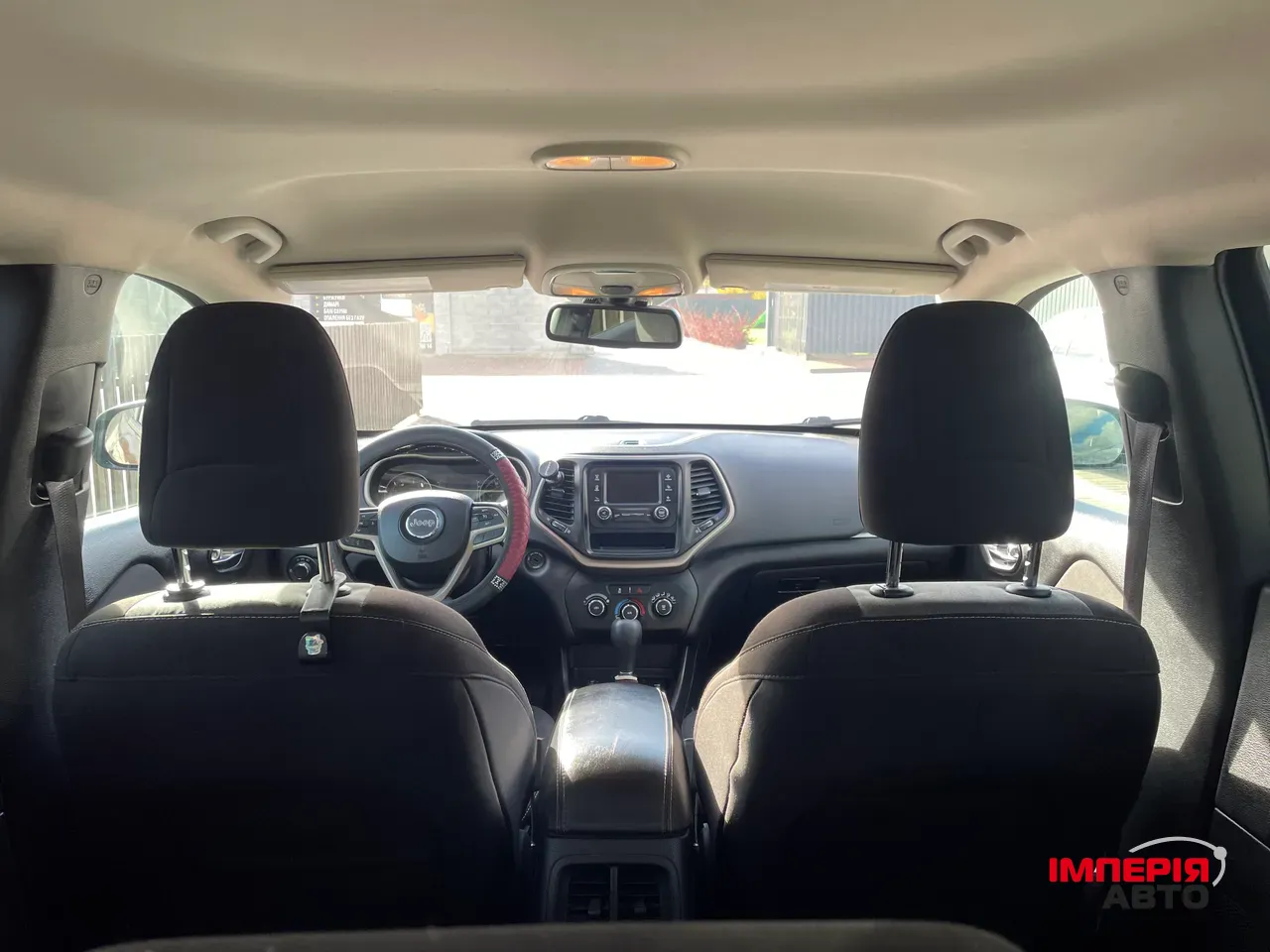 Jeep Cherokee - фото 13