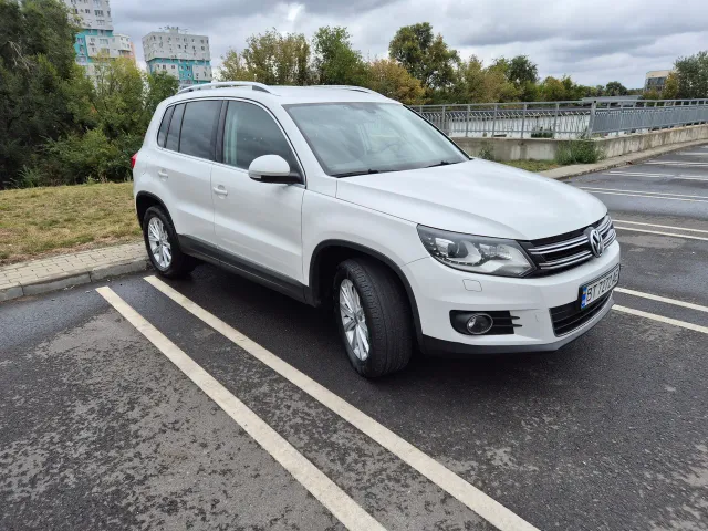 Volkswagen Tiguan - фото 2