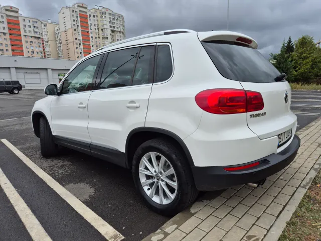 Volkswagen Tiguan - фото 3