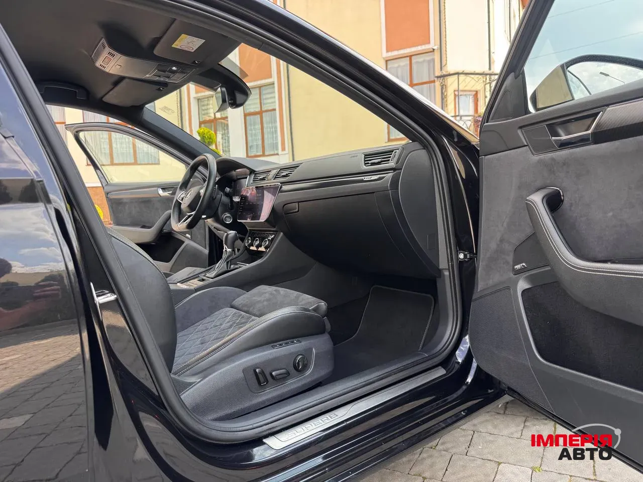 Skoda Superb - фото 8