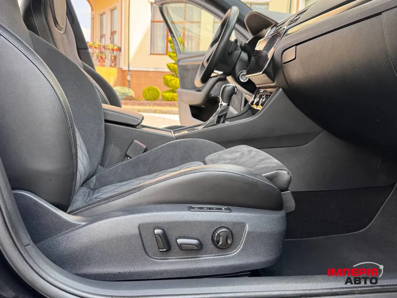 Skoda Superb - фото 10