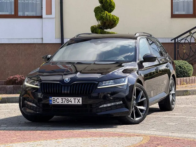 Skoda Superb - фото 1