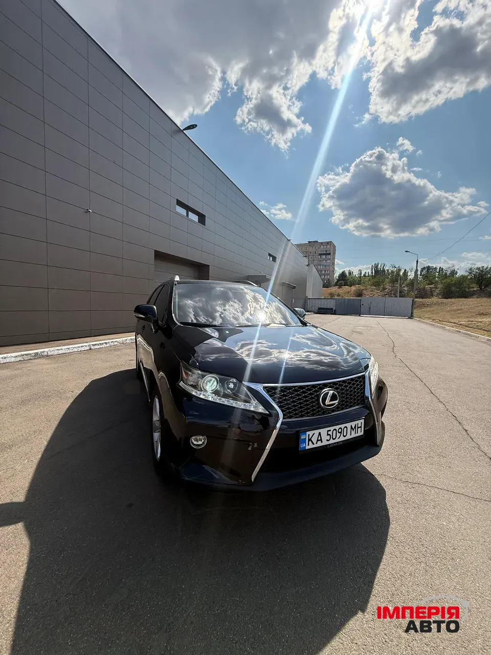 Lexus RX - фото 1