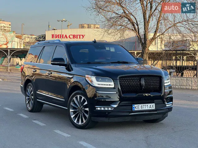 Lincoln Navigator - фото 1