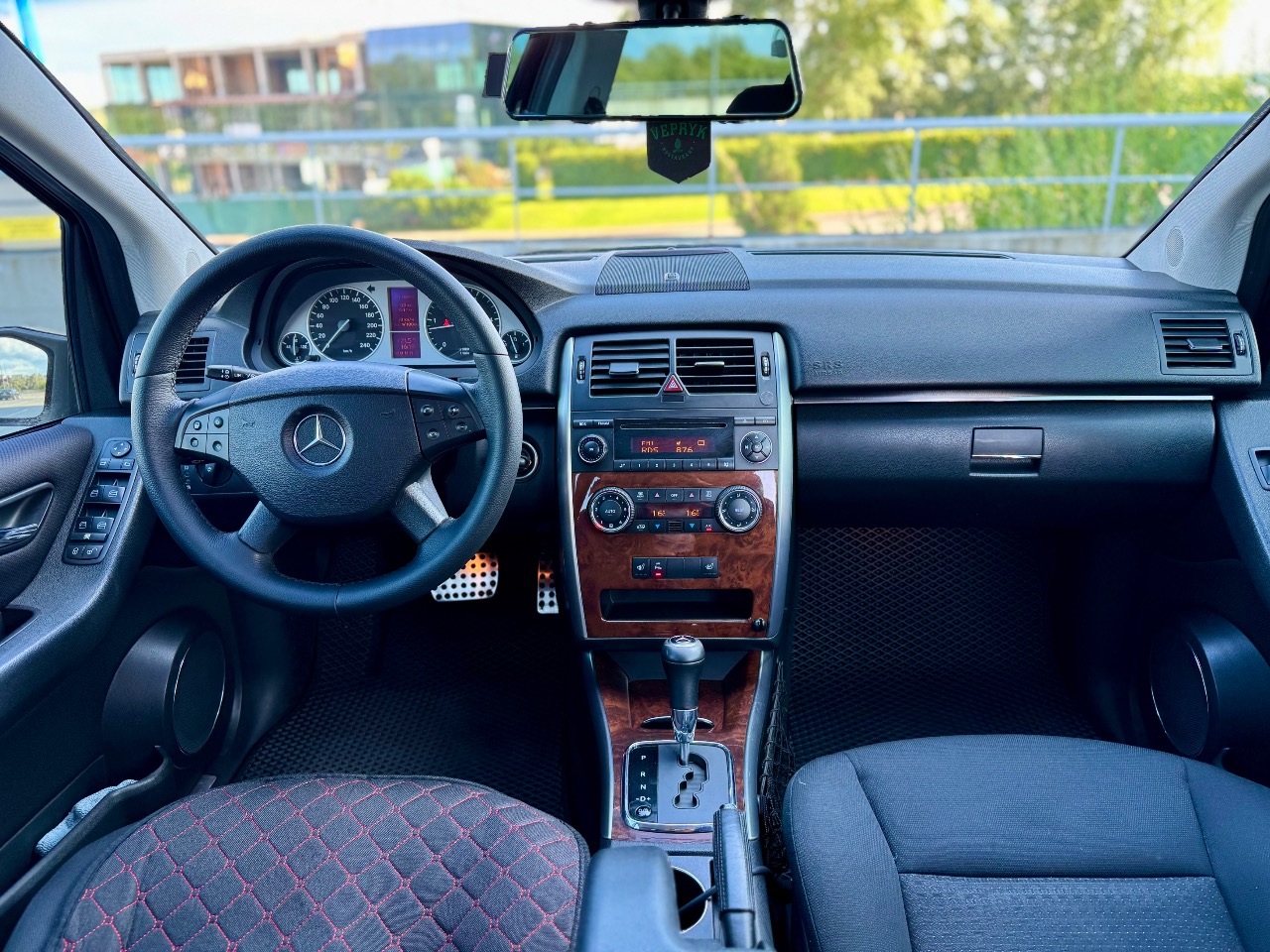 Mercedes-Benz B-Класс - фото 20