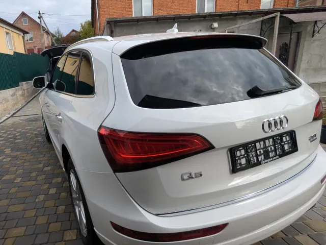 Audi Q5 - фото 4