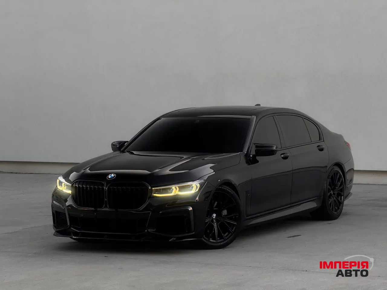 BMW 7 серії - фото 6