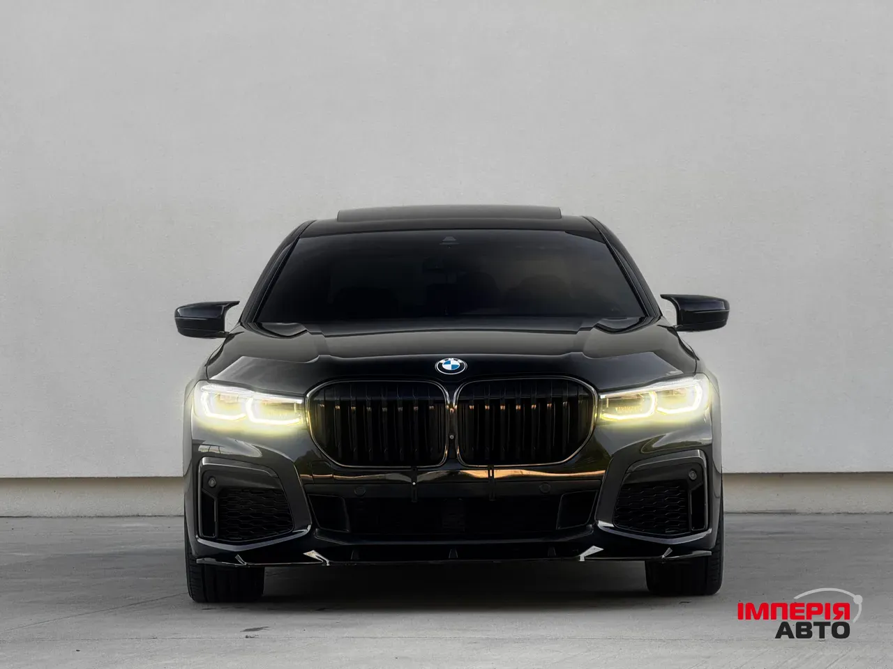 BMW 7 серії - фото 1