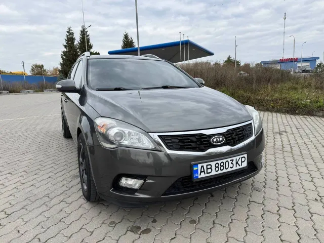 Kia Ceed - фото 3