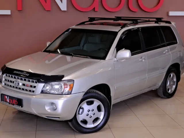 Toyota Highlander - фото 2