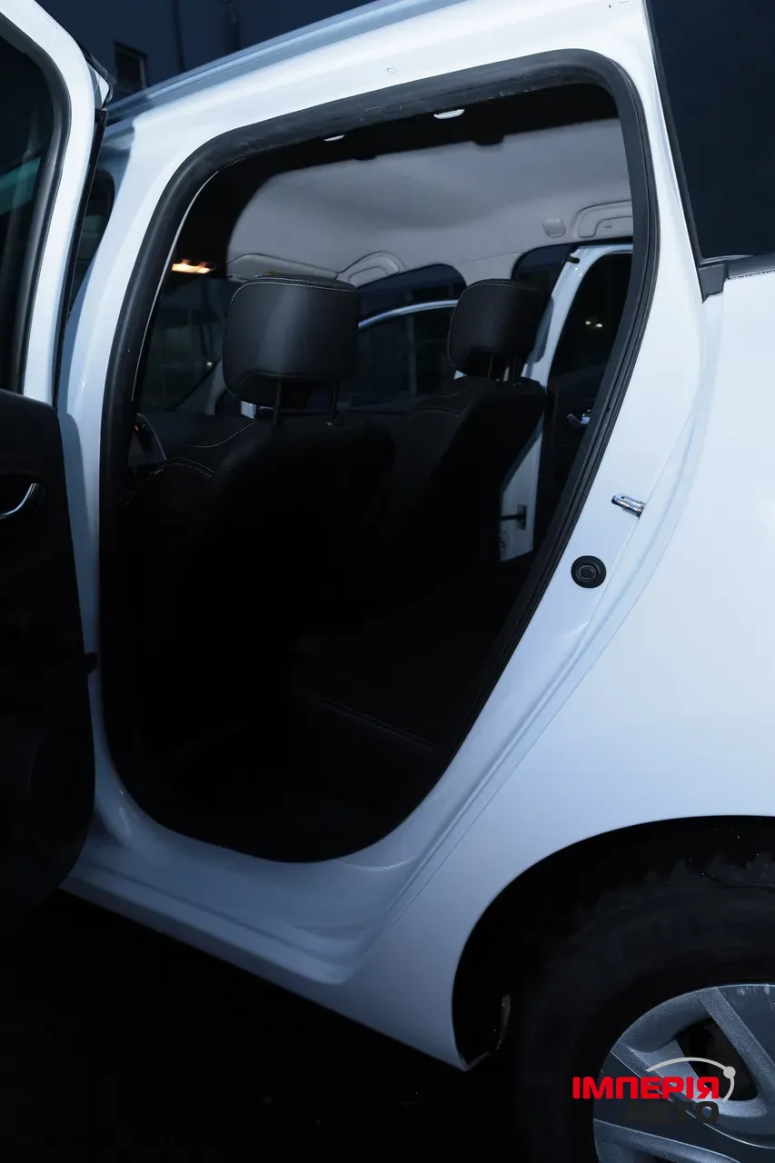 Renault Clio - фото 7