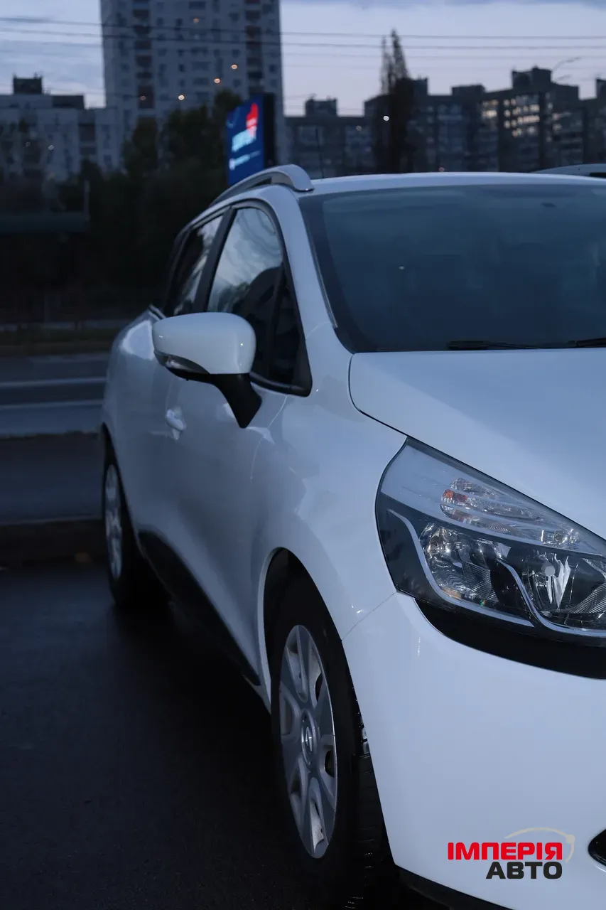 Renault Clio - фото 25