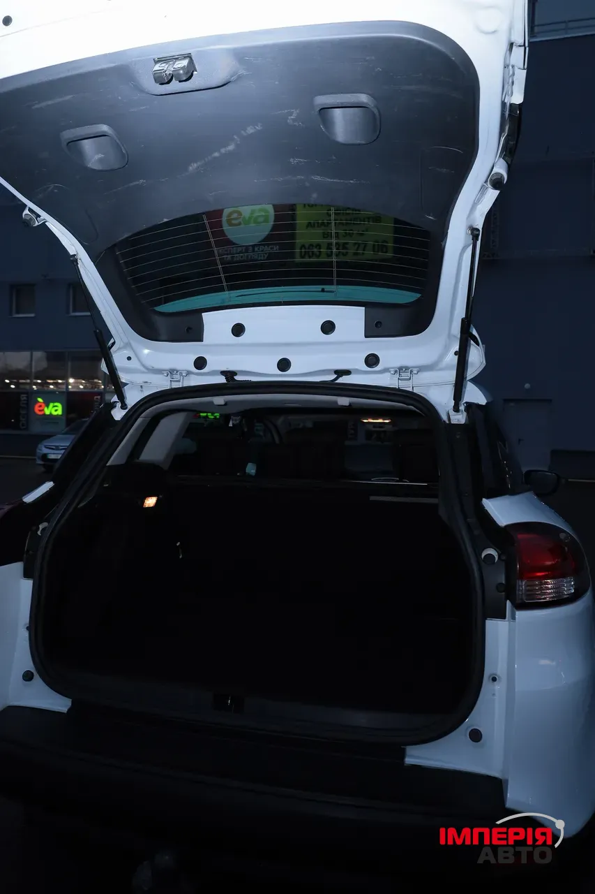 Renault Clio - фото 14