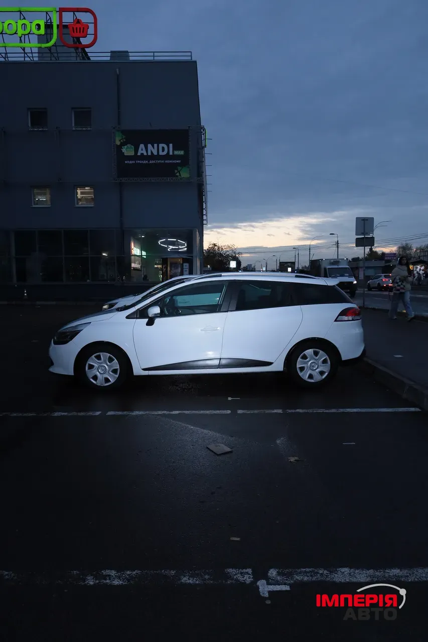 Renault Clio - фото 17