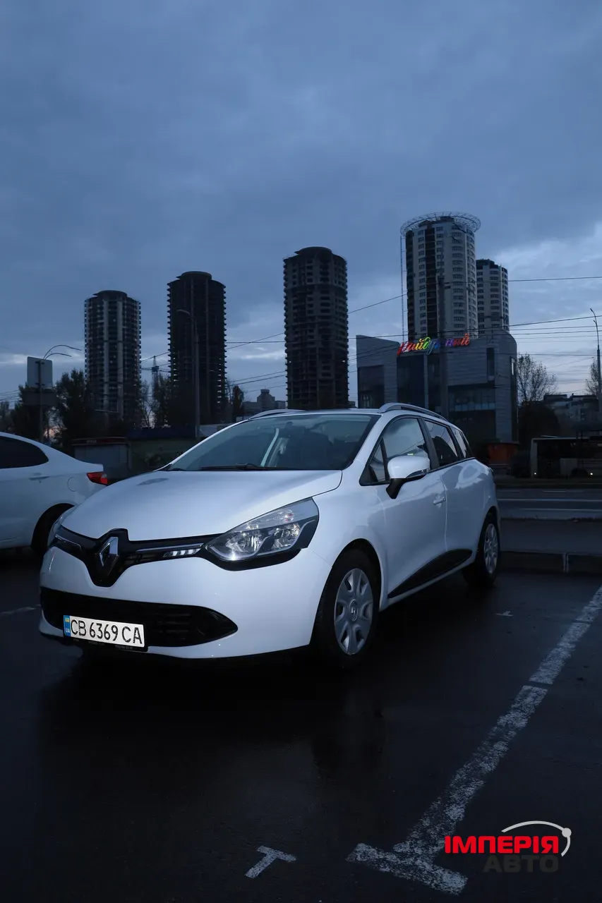 Renault Clio - фото 16