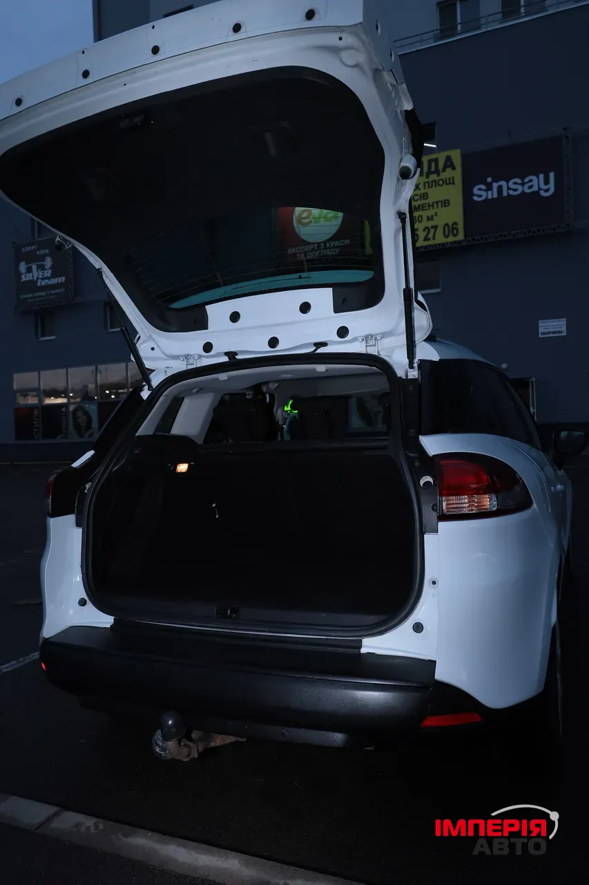 Renault Clio - фото 15