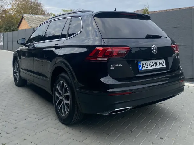 Volkswagen Tiguan - фото 5
