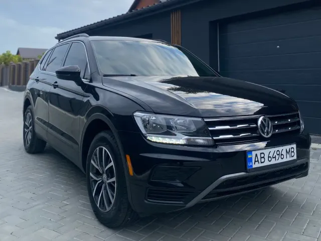 Volkswagen Tiguan - фото 4