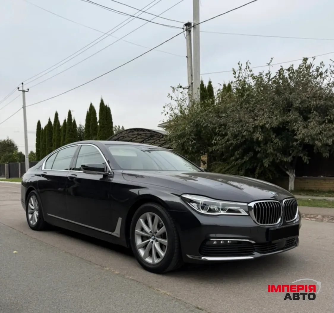 BMW 7 серії - фото 3