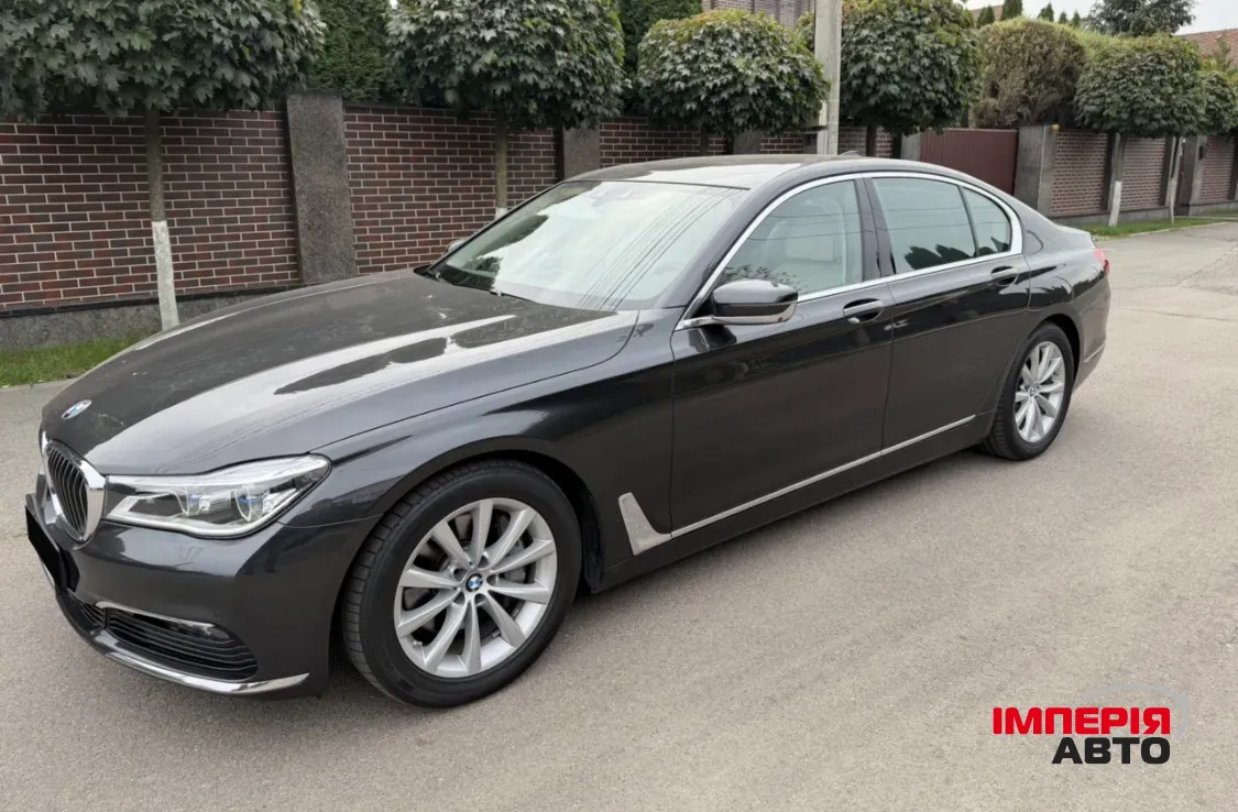 BMW 7 серії - фото 6