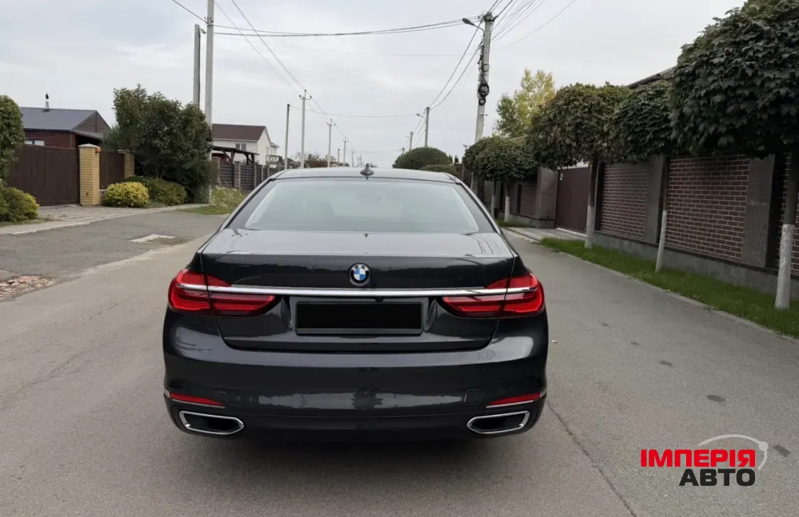 BMW 7 серії - фото 7