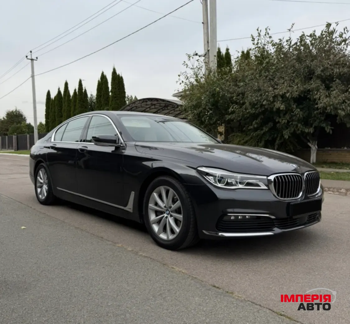 BMW 7 серії - фото 1