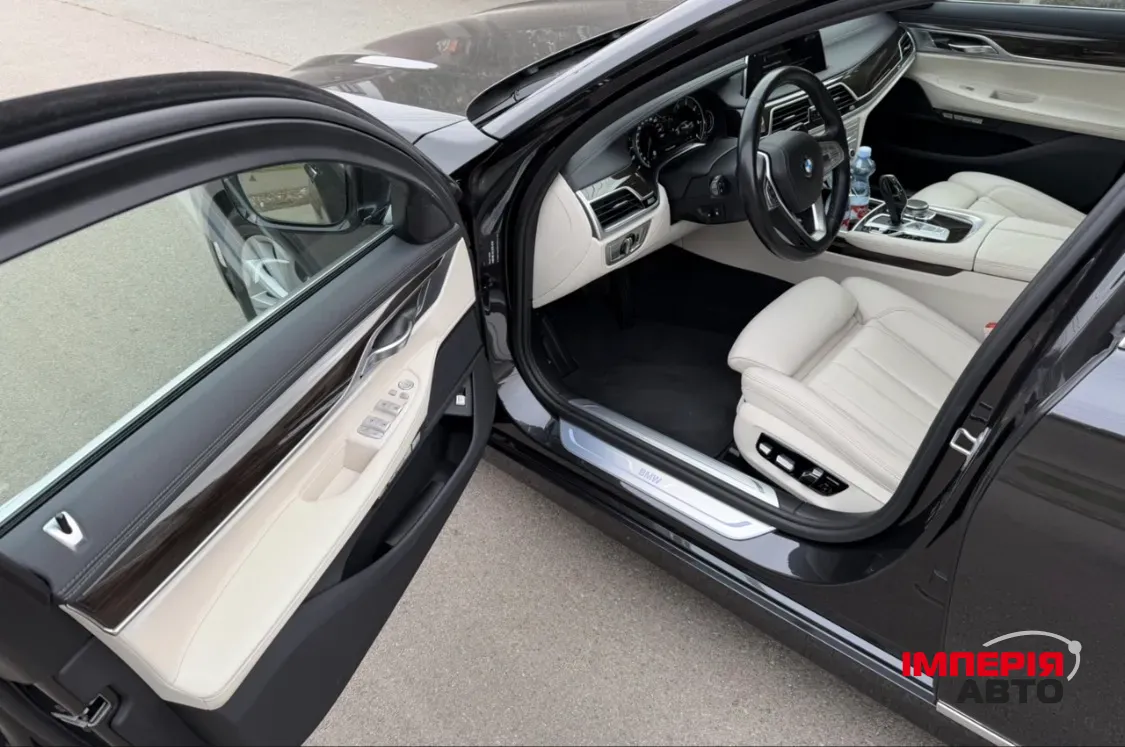 BMW 7 серії - фото 14