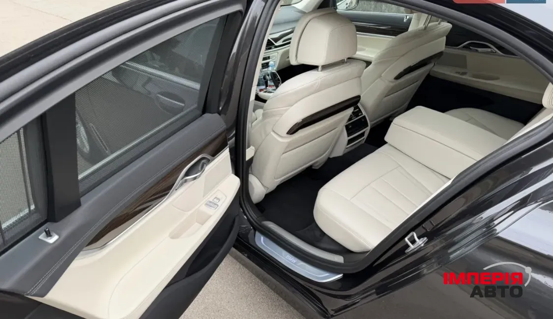 BMW 7 серії - фото 17