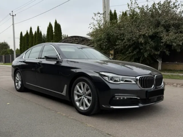 BMW 7 серії - фото 4