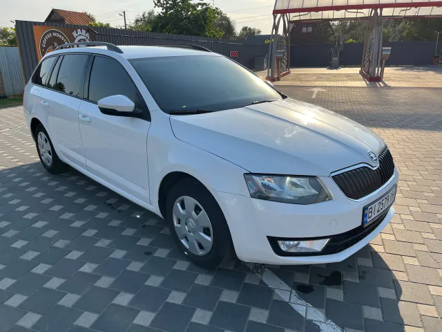 Skoda Octavia - фото 1