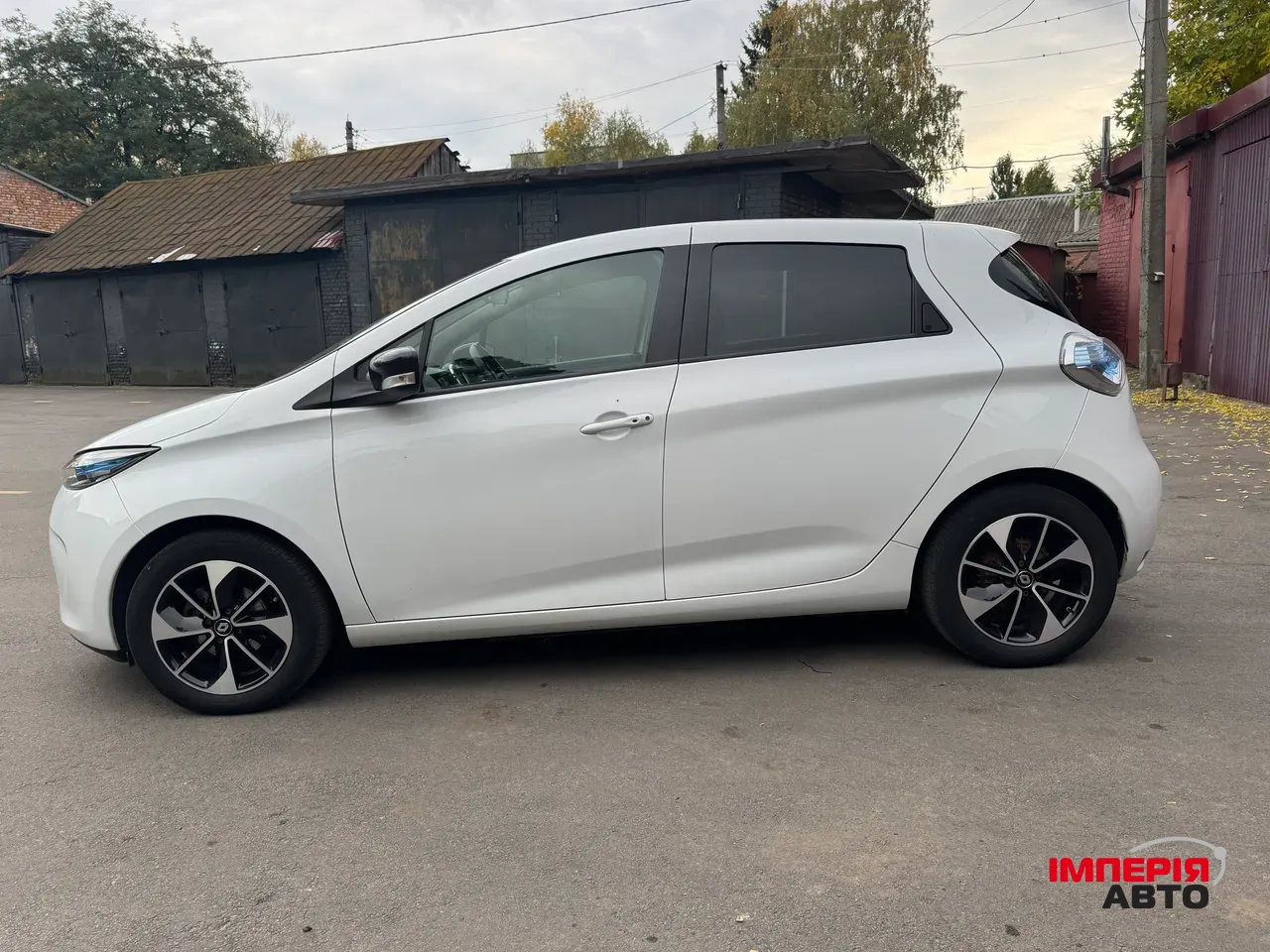 Renault ZOE - фото 7