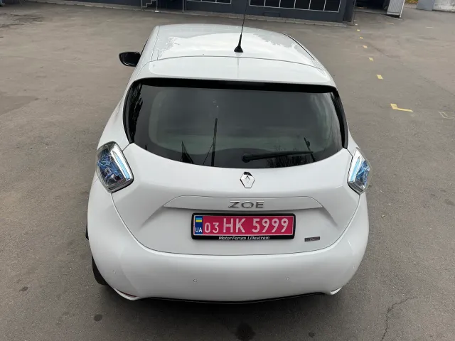 Renault ZOE - фото 3