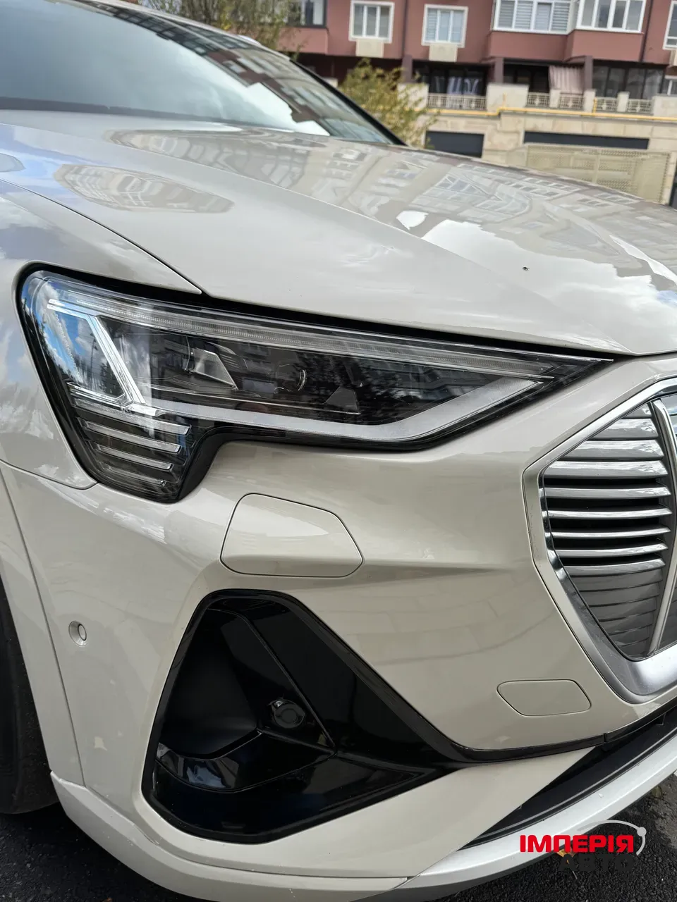 Audi e-tron - фото 15