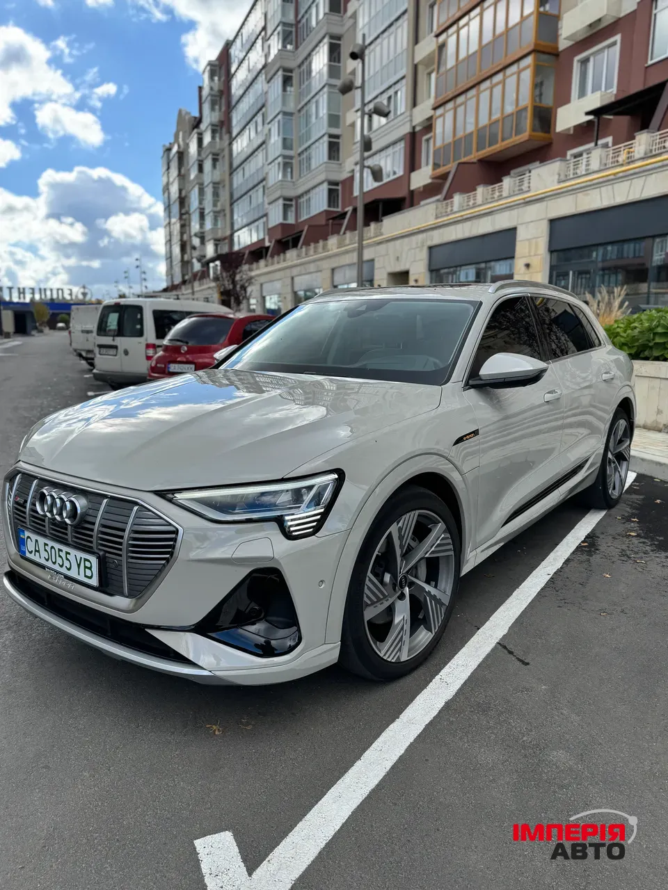 Audi e-tron - фото 9