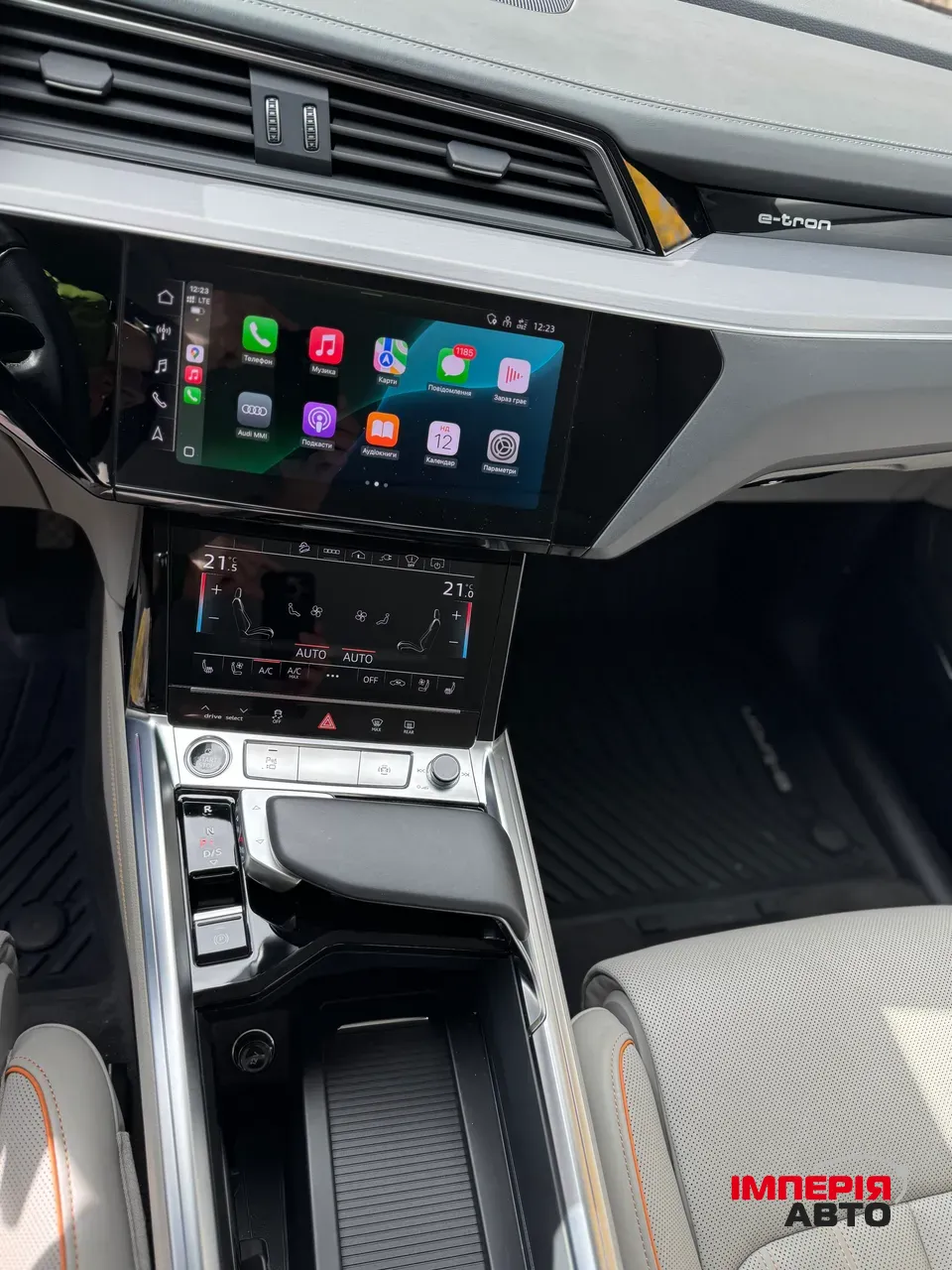 Audi e-tron - фото 29