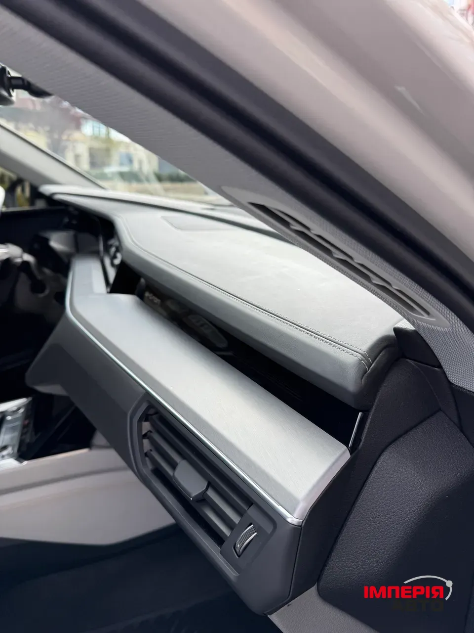 Audi e-tron - фото 26