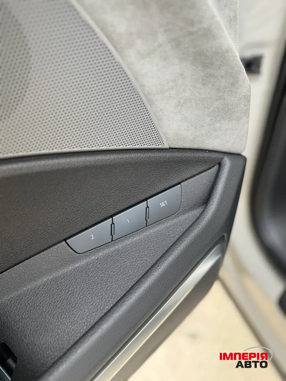 Audi e-tron - фото 22