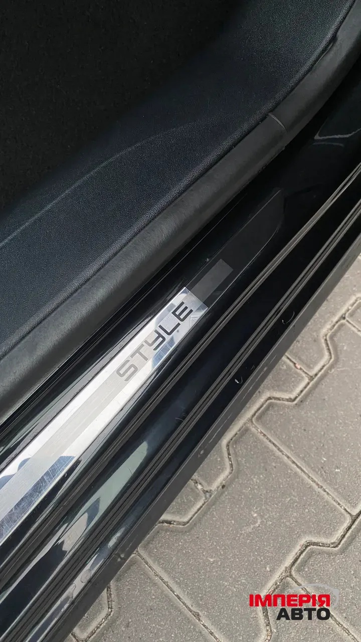 Peugeot 208 - фото 12