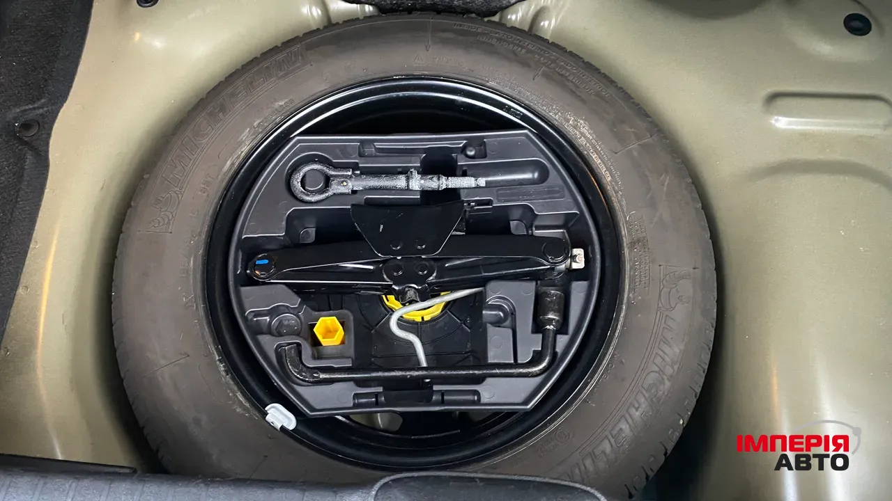 Peugeot 208 - фото 11