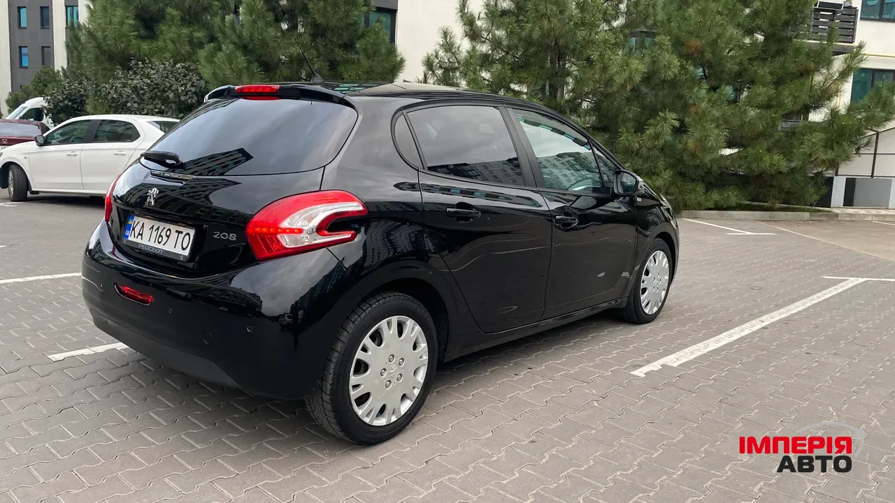 Peugeot 208 - фото 7