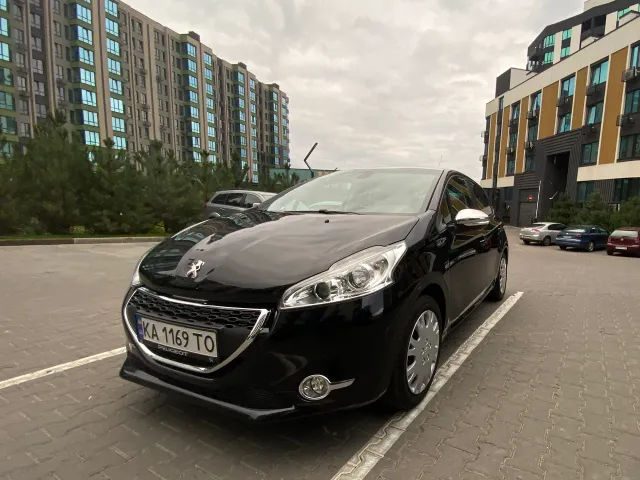 Peugeot 208 - фото 5