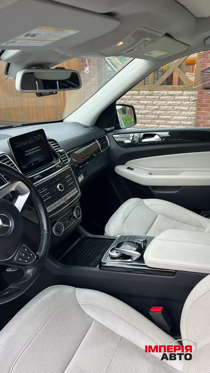Mercedes-Benz GLS - фото 3