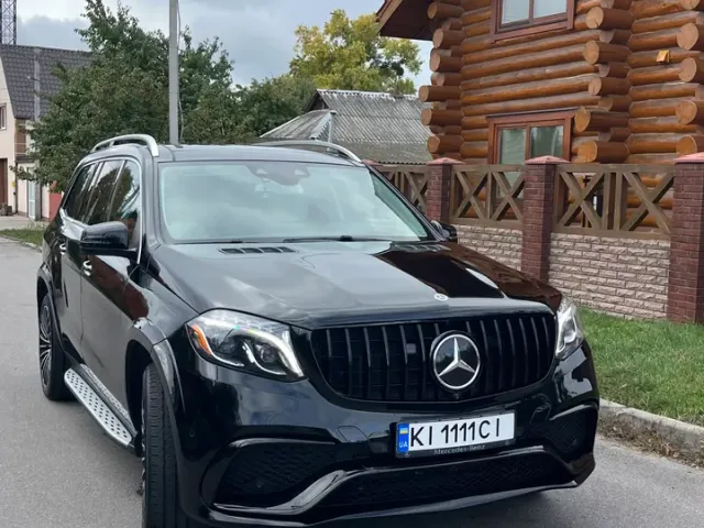 Mercedes-Benz GLS - фото 2