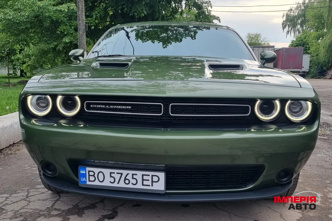 Dodge Challenger - фото 3