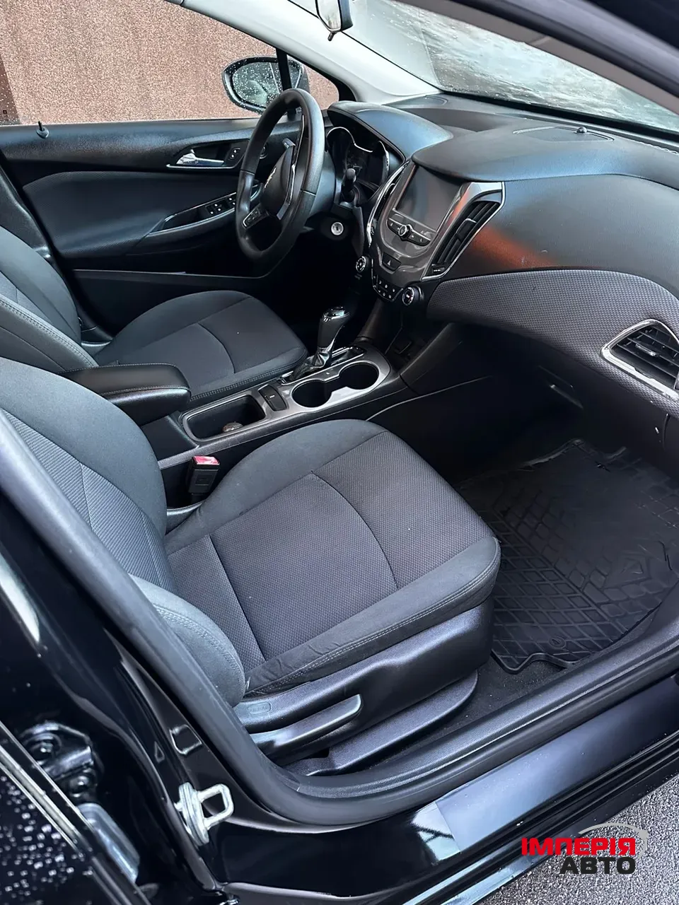 Chevrolet Cruze - фото 25